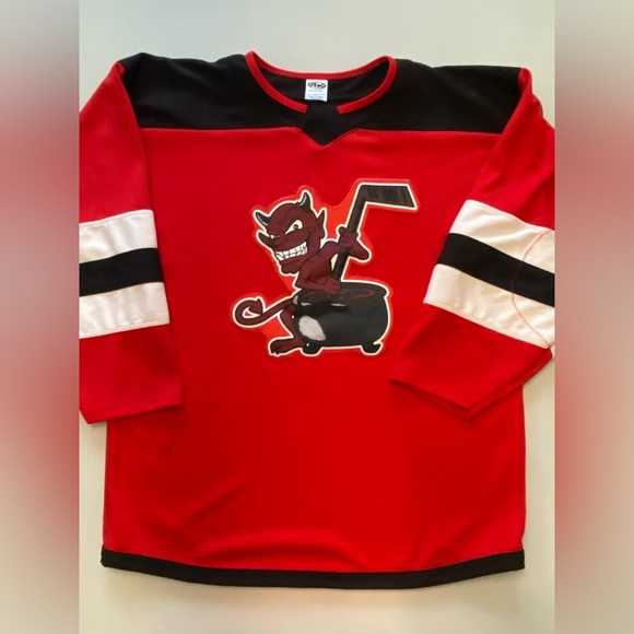 Custom “Weenuk #42” Devil Mascot Hockey Jersey – Adult Size L - Picture 1 of 9